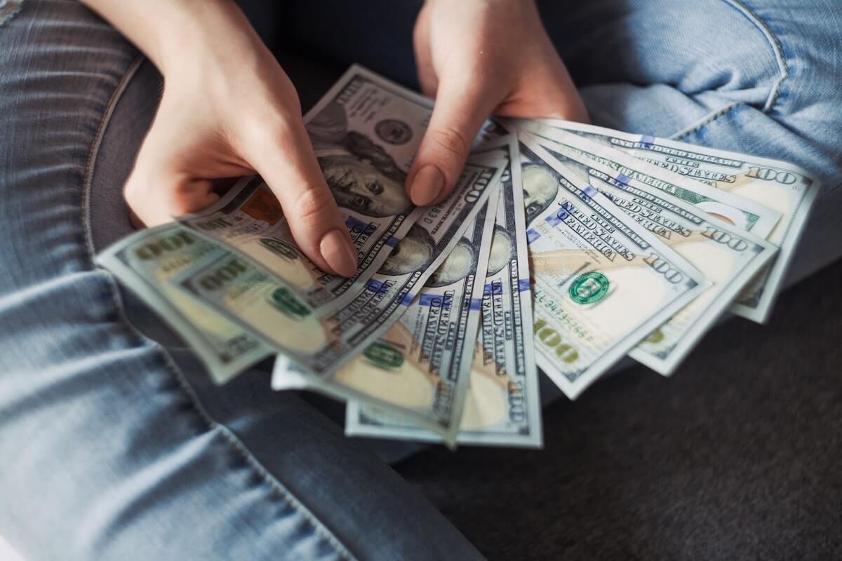 Cómo ganar dinero rápido: 9 maneras de hacerlo - MIPLANSIMPLE